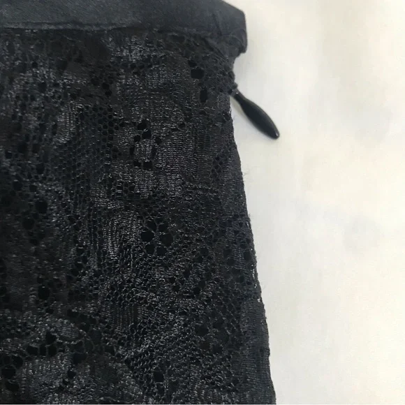 Liz Claiborne Liz Sport Skirt Size 16 Black Floral Lace Fully Lined side zipper - Picture 10 of 13